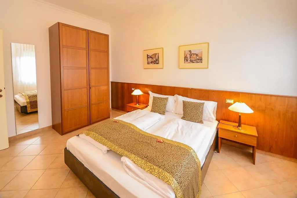 Piccola Italia Lejlighedshotel Tremosine