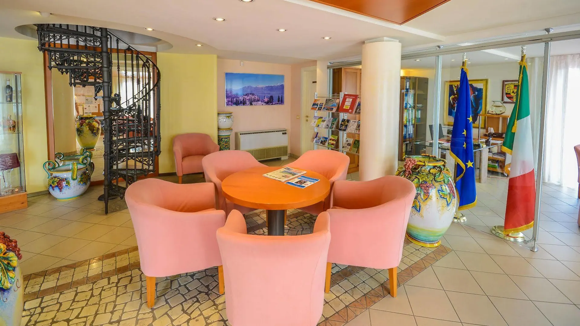 Piccola Italia Aparthotel Tremosine 4*,