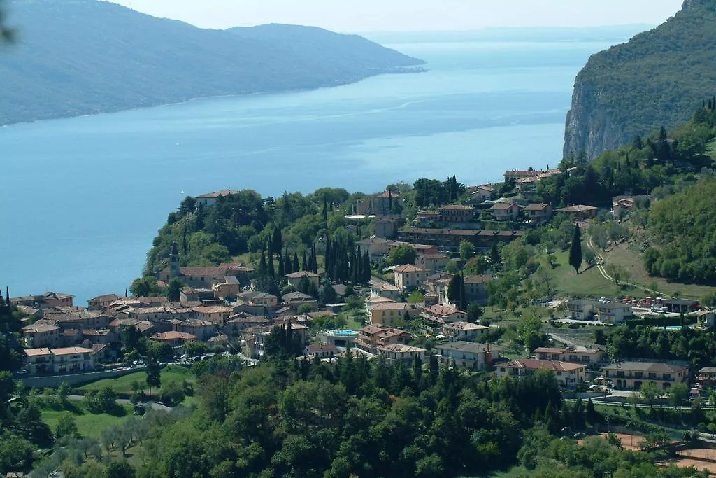 Aparthotel Piccola Italia Tremosine